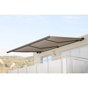 Elektrische Kassettenmarkise, 6x3m, sandfarbenes Polyester, grauer Rahmen. Vollkassette schützt vor Witterung.