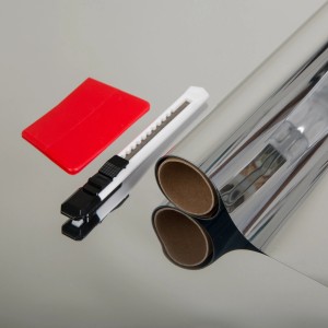 d-c-fix Spiegelfolie mit Rakel und Cutter für Sichtschutz und Blendschutz, 90x150cm