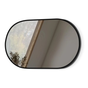 Ovaler Badspiegel, 50x70 cm, mit schwarzem Metallrahmen. Moderner Wandspiegel für das Badezimmer.