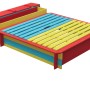 Farbenfroher SwingKing Sandkasten Jade (150x120 cm) mit Deckel und Staufach.