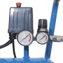 Detailaufnahme: Güde Airpower 150/8/24 Silent Kompressor mit Manometer und Druckregler.