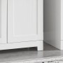 Detailaufnahme: Weißer SoBuy Waschbeckenunterschrank (BZR18-W) mit 2 Türen aus MDF.