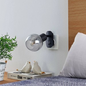 Moderne Lindby Wandleuchte Lioma in Schwarz, 1-flammig, E14 für Wohnzimmer.