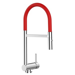 VIZIO Küchenarmatur, verchromt mit rotem, schwenkbarem Auslauf und Handbrause.