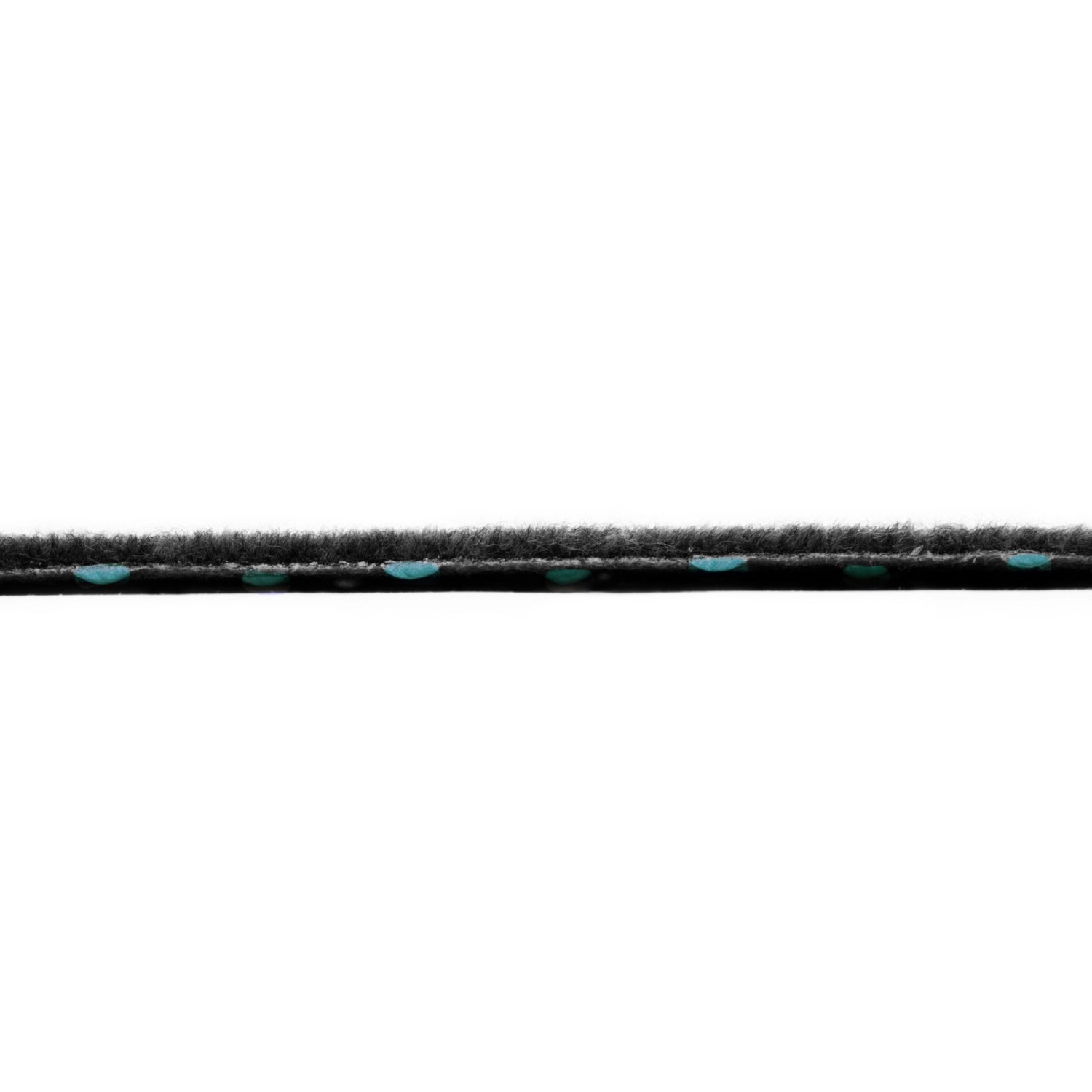 Nahaufnahme: Primaflor Rasenteppich Comfort Anthrazit, Detailansicht der Textur und Farbe.