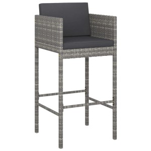 Grauer Rattan Barhocker mit Armlehne und dunklen Kissen, Teil des 5-tlg. Gartenbar-Sets.