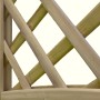 Detailaufnahme: T & J Sichtschutzzaun Classic-Serie mit Doppelbogen und Lattenmuster.