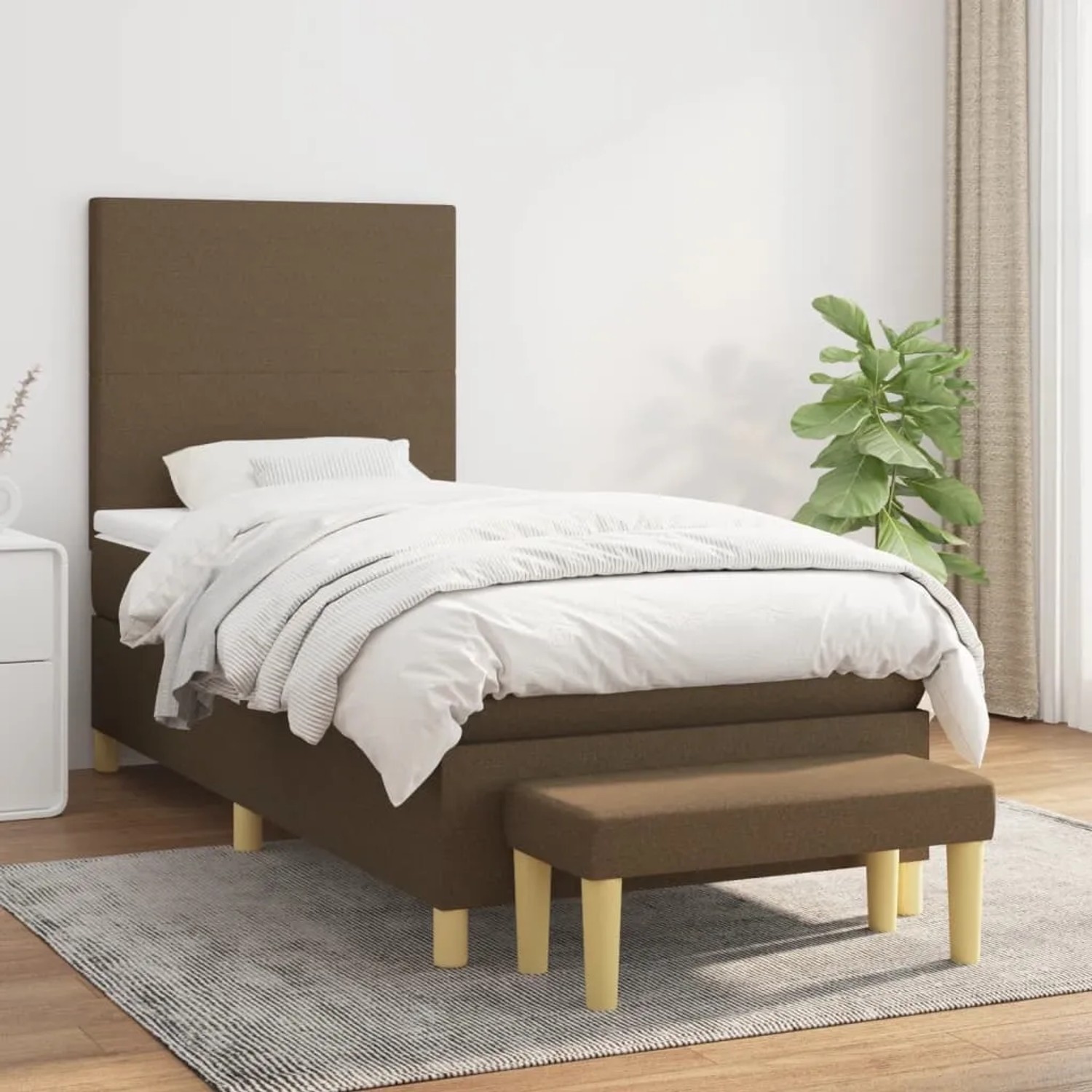 Dunkelbraunes Boxspringbett (90x200 cm) mit Matratze, Kopfteil und Bank. Stoffbezug.