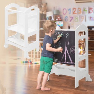 Weißer Joyz 2in1 Lernturm mit Tafel für Kinder beim Malen, Montessori Spielanlage.