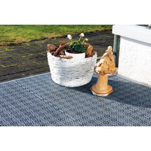 Andiamo Klick-Fliese hellgrau, 38x38cm, 7 Stück, auf Terrasse mit Deko.