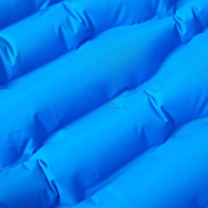 vidaXL Selbstaufblasende Isomatte mit Kissen Blau 4007105