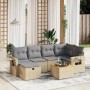 Beige 7-tlg. Garten-Sofagarnitur aus Rattan mit hellgrauen Kissen und Akazienholztisch.