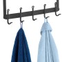 Schwarze Wenko Türgarderobe Nostalgie mit 5 Haken und Handtüchern.
