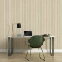 Beige-weiße Vliestapete im Holzpaneel-Design von A.S. Création, passend zur Dekoration im Wohnbereich.
