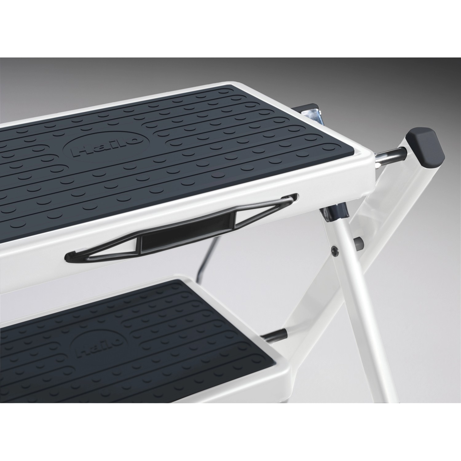Hailo Klapptritt Mini, weiß-anthrazit, mit 2 Stufen und Anti-Rutsch-Matten.