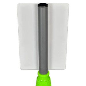 Oranger Leitkegel mit E-Auto Parkplatz Schild (30x20cm) zur Baustellenabsicherung.