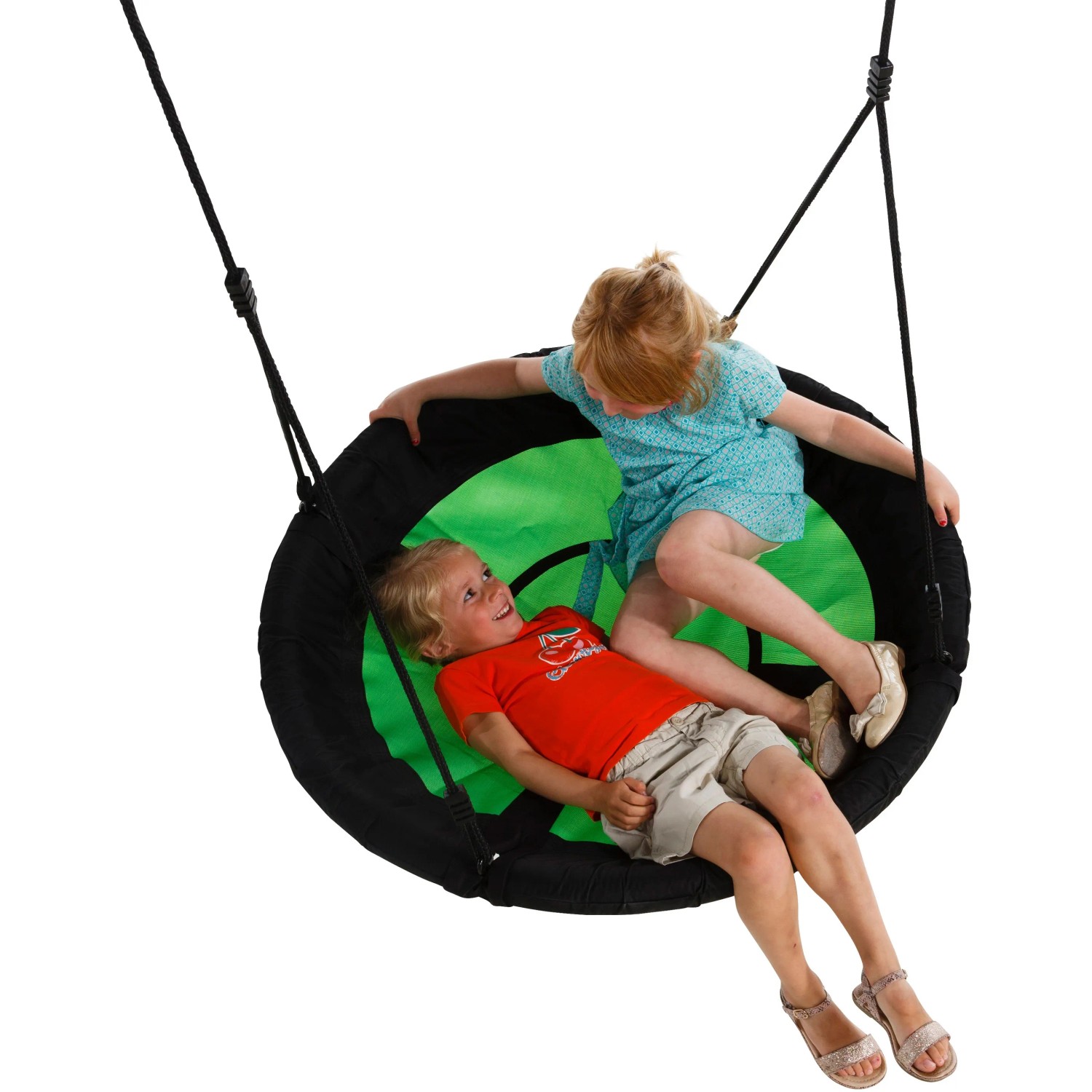 AXI Nestschaukel Swibee Schwarz mit zwei Kindern. Runde Schaukel mit grünem Sitz und schwarzen Seilen.