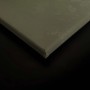 Detailaufnahme: Graues Wandbild mit Blumenmuster auf Leinwand, geeignet für Wohn- und Esszimmer.