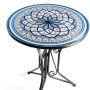 Kobolo Gartentisch mit Mosaikoptik in Weiß und Blau, runder Tisch mit Metallgestell.