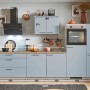 Pino Küchenzeile 290 cm in Pastellblau mit Geräten, Apothekerschrank links. Einbauküche mit E-Geräten.