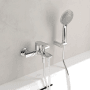 Moderne Villeroy & Boch Oasis Badewannenarmatur Aufputz in Chrom mit Handbrause.