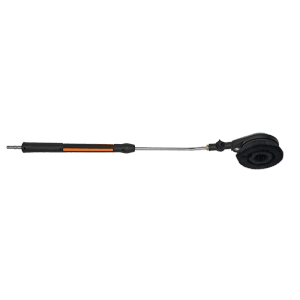 Stihl rotierende Waschbürste für Hochdruckreiniger. Schwarz-orangefarbener Griff, silbernes Rohr, schwarzer Bürstenkopf.