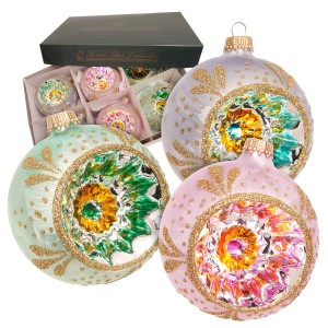 Set aus 6 Krebs Glas Lauscha Weihnachtskugeln, 8cm, Pastellfarben mit mehrfarbigen Reflexen und Goldglitter.