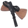 Handgefertigte Holzfliege aus Walnussholz mit schwarzem Kunstleder und verstellbarem Band. Elegantes Accessoire für Männer.