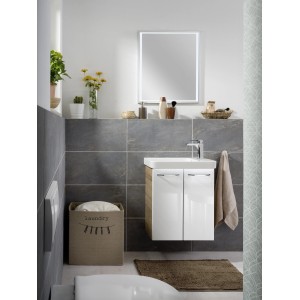 Fackelmann Spiegel Framelight mit LED-Beleuchtung im Badezimmer, 60 cm breit.