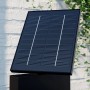 Lucande LED Solarleuchte Silvan, schwarze Wegeleuchte mit Solarpanel und Bewegungsmelder.