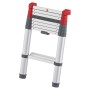 Hailo Alu-Teleskopleiter T100 FlexLine, zusammengeschoben. Kompakte, silberne Leiter mit roten Akzenten.