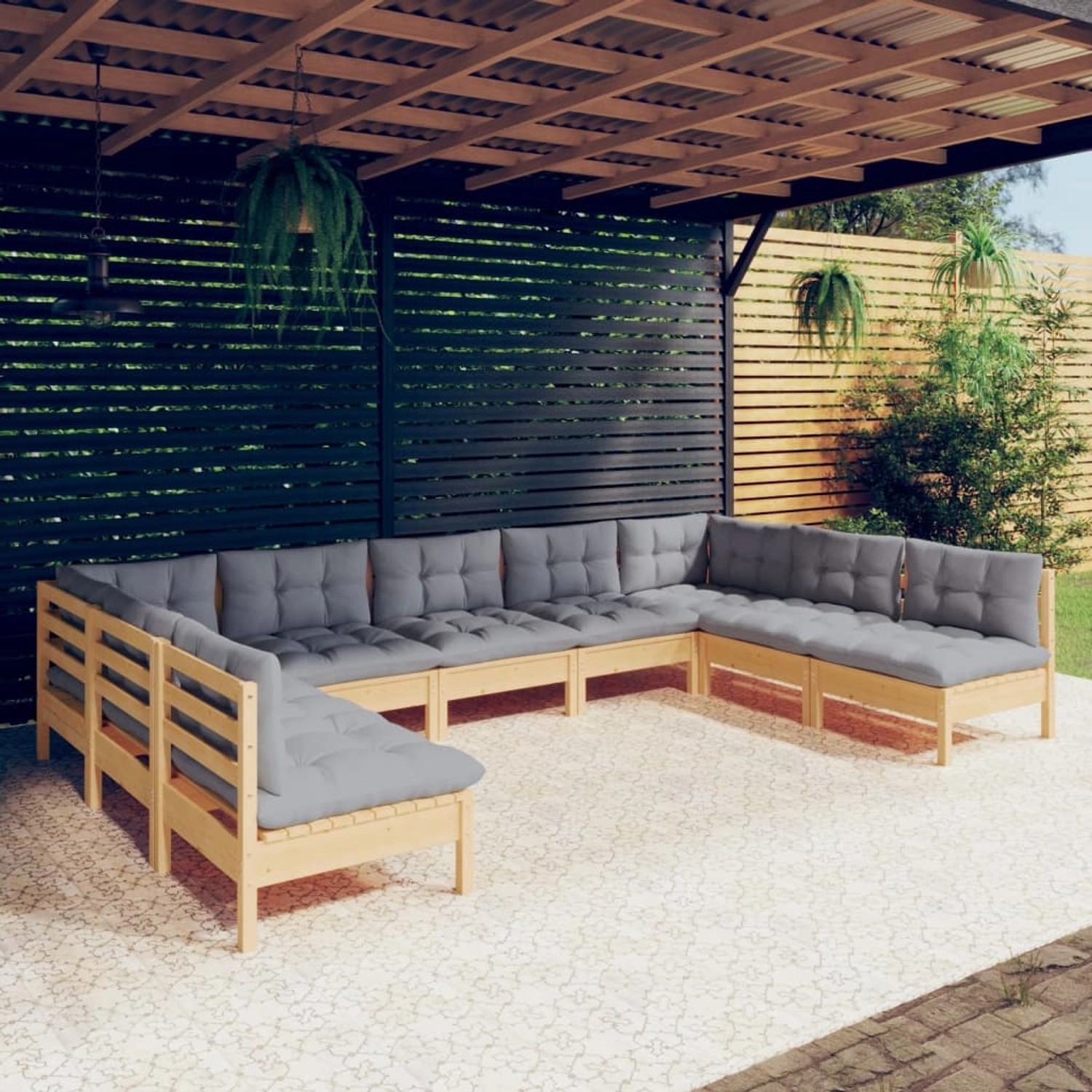 9-teiliges Garten Lounge Set aus Kiefernholz mit grauen Kissen. Modulare Gartenmöbel für Terrasse und Garten.