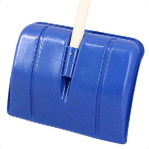 Blaue Galaflor Schneeschaufel für Kinder mit Holzstiel. Ideal für kleine Winterhelden!