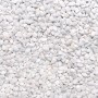 Nahaufnahme von weißen Marmor Zierkieseln (5-12mm) der Sorte Carrara.