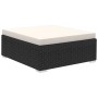 vidaXL Gartenmöbel: Schwarzer Poly Rattan Hocker mit creme-weißem Kissen.