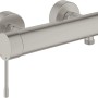 Grohe Essence Einhand-Brausebatterie in Supersteel für die Wandmontage.