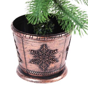 Künstlicher Weihnachtsbaum im bronzefarbenen Topf mit Schneeflockenmuster. Grüne Nadeln, 65 cm hoch, für festliche Deko.