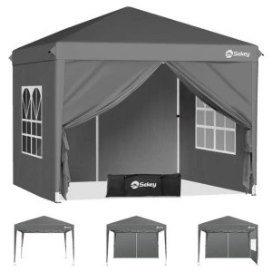 Grauer Sekey Faltpavillon 2x2m mit 4 Seitenteilen, zwei mit Fenstern, offenem Zugang. Wasserdicht, Sonnenschutz für Garten.