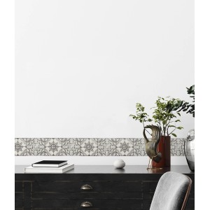 Selbstklebende A.S. Création Borte Fliese in Schwarz-Weiß, 5 m x 13 cm, als Wanddeko.