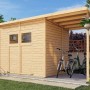 Unbehandeltes Bertilo Holz-Gartenhaus mit Pultdach und Anbau, Fahrräder abgestellt.