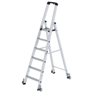 MUNK Stehleiter mit 6 Stufen und Rollen, einseitig begehbar, für den sicheren Einsatz im Innenbereich.
