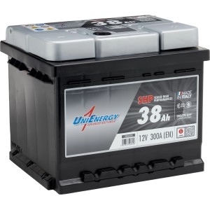 UniEnergy Autobatterie 38 Ah: Schwarze Batterie für PKW mit silbernem Deckel.