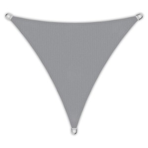 Hellgraues, dreieckiges Sonnensegel 4x4x4m aus HDPE-Gewebe für UV-Schutz im Garten.
