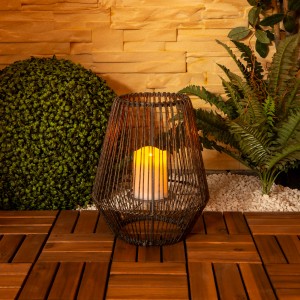 Näve LED-Solarleuchte Plasto mit Flammeneffekt, warmweiß, 26 cm, für den Außenbereich.