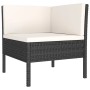 Schwarzes vidaXL Garten-Lounge-Eckelement aus Rattan mit cremeweißen Auflagen.