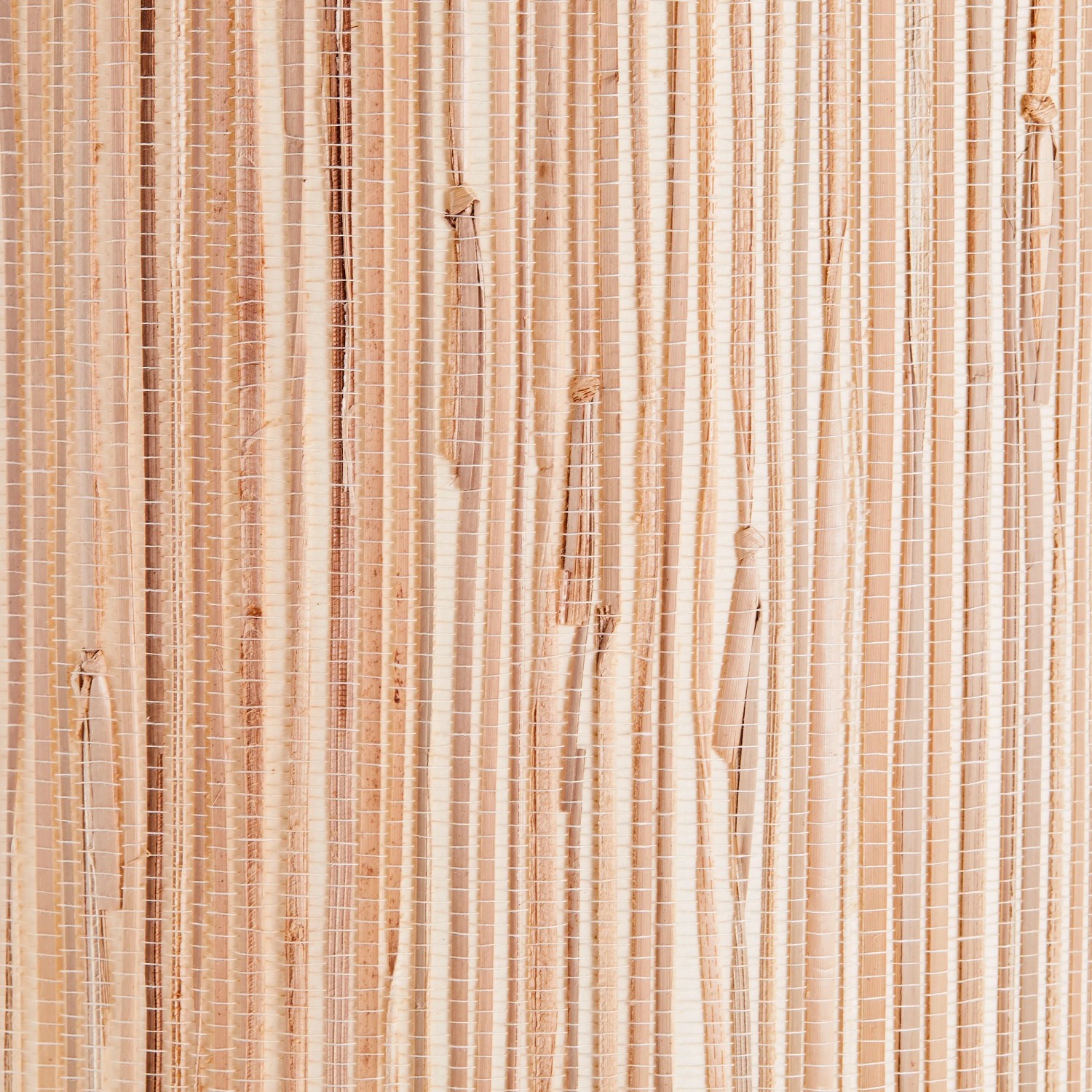 Detailaufnahme der Brilliant Deckenleuchte Wimea aus Seegras und Metall.