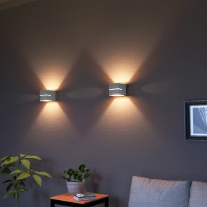 2er Set KOURA Wandleuchten in Weiß/Gold. Up-Down Licht für Wohnraum & Flur.