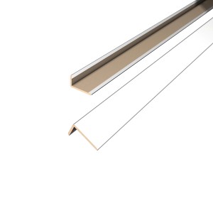 Egger Winkelleiste Decowall WL201, 2,4 m, Weiß, für Wandpaneele. Abdeckleiste für 90° Ecken.