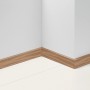 Wasserfeste Parador Sockelleiste SL 5 Eiche D036, 50mm hoch, für einen harmonischen Wandabschluss.
