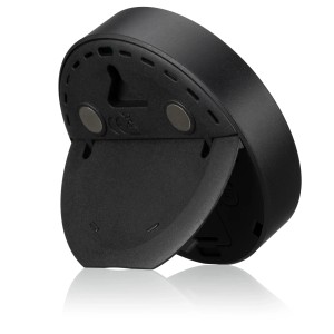 Rückseite des schwarzen Kienzle Thermo-Hygrometers (Ø 6,7 cm) mit Magnet und Standfuß.